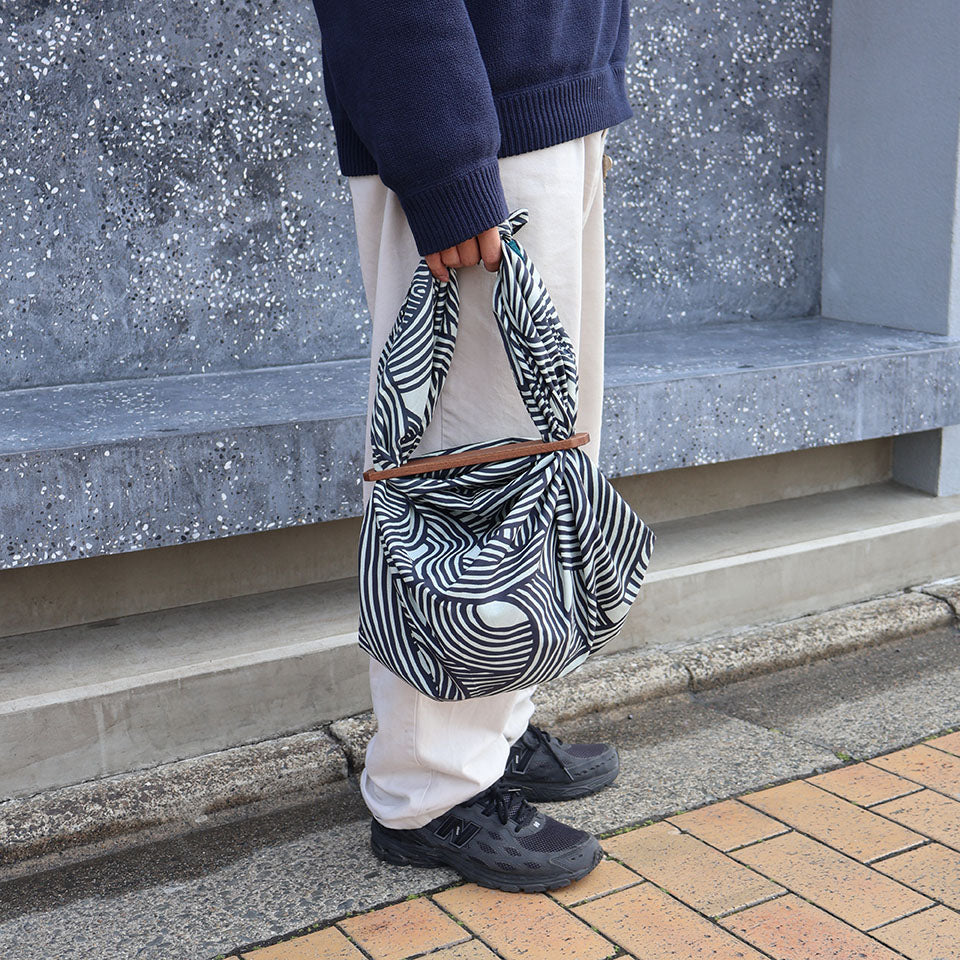 Musubi | Furoshiki Zipper – 朱 SHU. by Vermillion