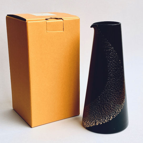 "Kanazawa" Tokkuri (Black / Gold Leaf)