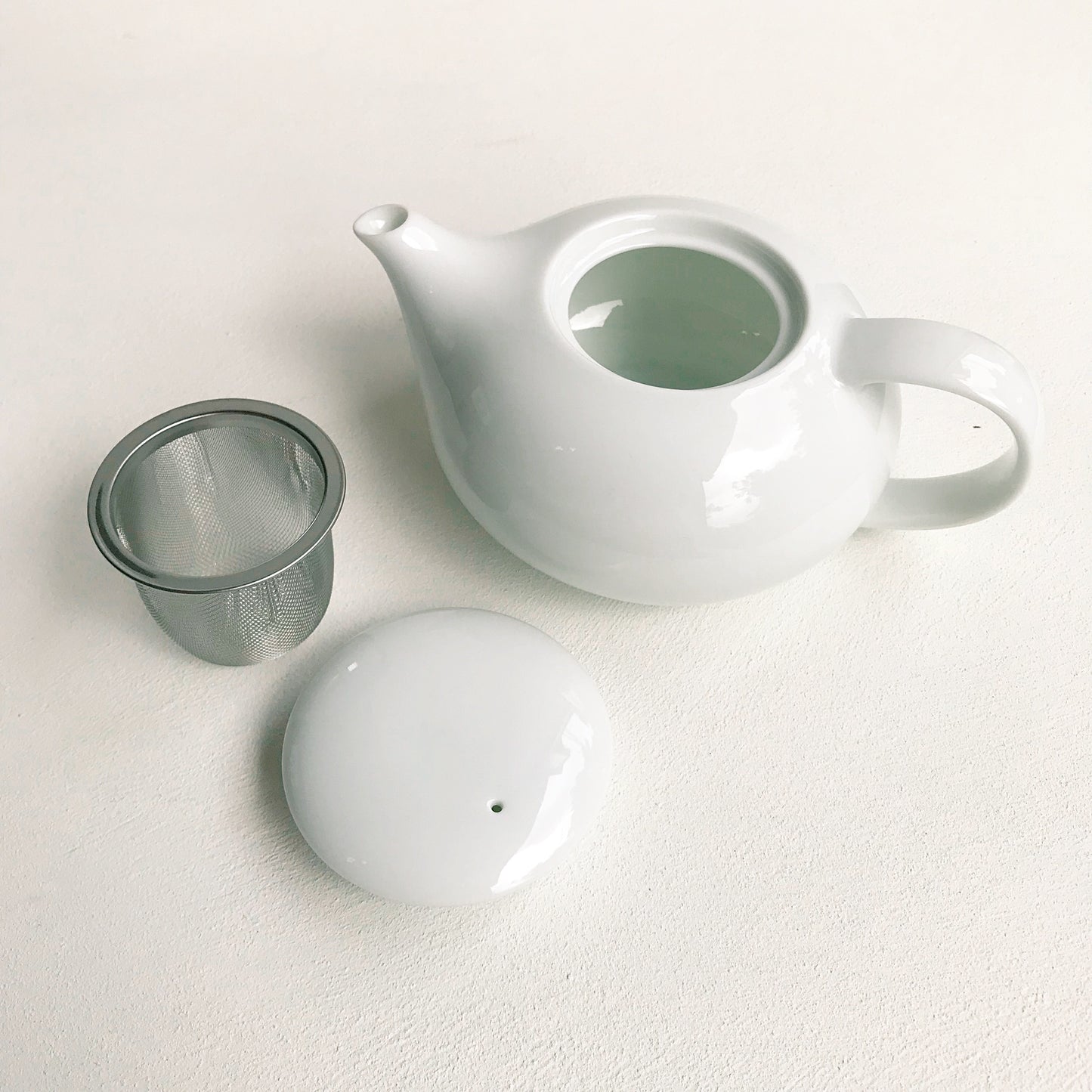 colon Teapot White Porcelain