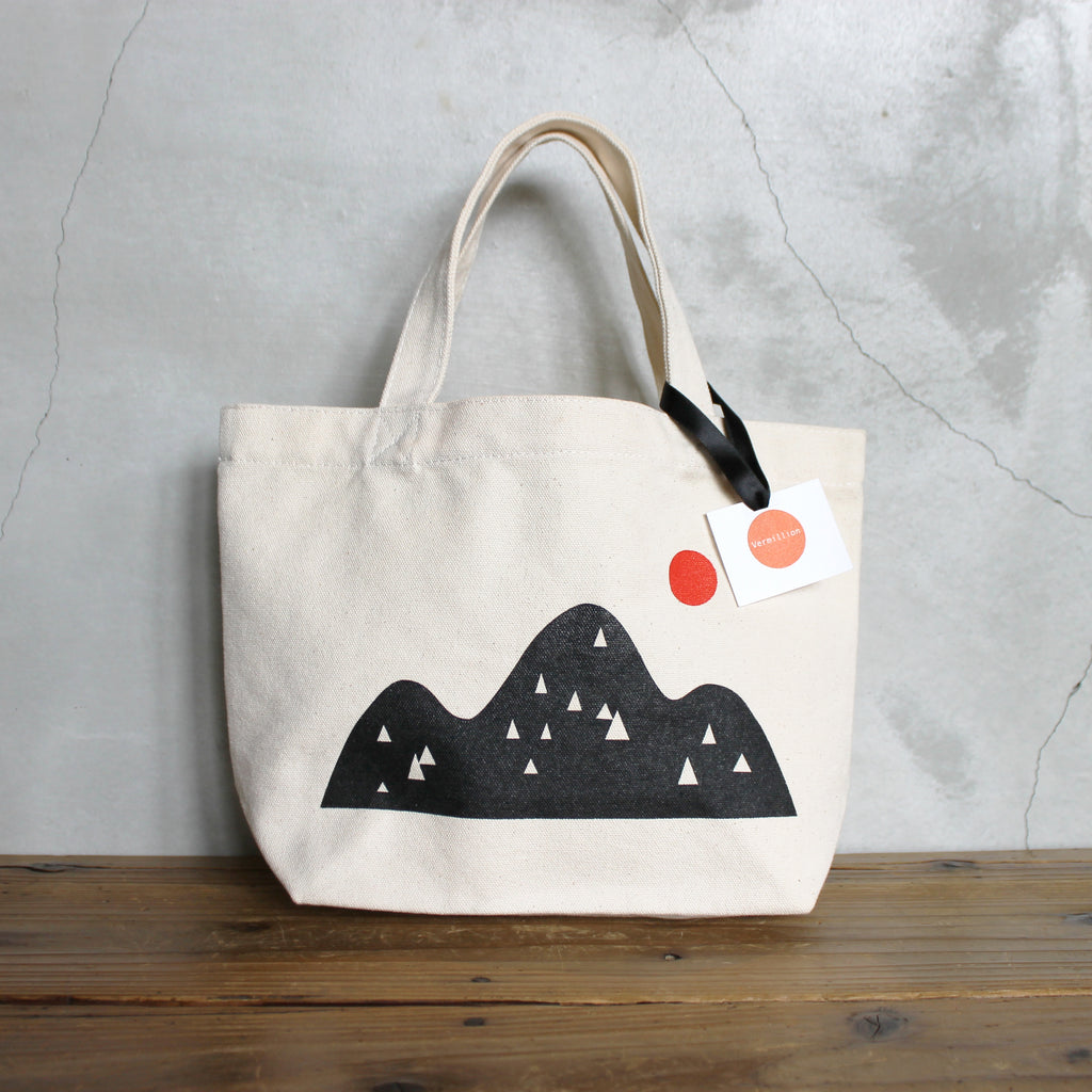 稲荷山トートバッグ S