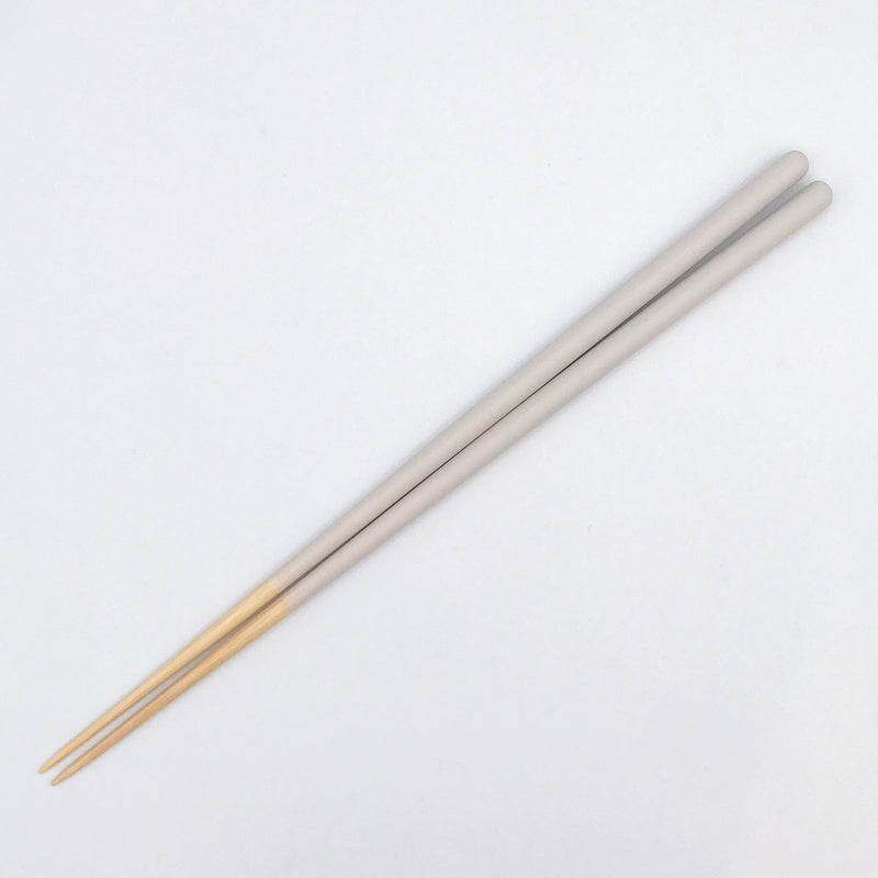  Two pairs of chopsticks 26cm